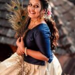 Sarayu Mohan Instagram – അഷ്ടമിരോഹിണി ആശംസകളും സ്നേഹവും🙏