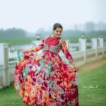 Sarayu Mohan Instagram – A happy dress indeed🥰

Wearing @denairaboutique ♥️
Click @_story_telle__r