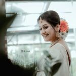 Sarayu Mohan Instagram – 😌🪄🤍

In Frame : @sarayu_mohan ❣️

Makeup : @meeramax_makeupartist_ @meeramax_academy 💄

Jewellery : @sappuz.rentalhub 💍

Dop : @jk_jinu 📸 #jkjinu 📌

Grading : @jk____designs @vishnuhilltop 🎨

Promotional Support : @asprins.of.insta 💜

Thanks : @syam___sivan @r4.hul._ ❤️

Loc : Kochi 🌍

#canoneosrp 📸 85mm f-1.8 🍭

Follow @asprins_of_insta_official 📌 #asprinsofinsta ❤

_____________________________________________

#sarayumohan #sarayu #traditional #trendingreels #trending #shoot #photooftheday #photography #photoshoot #trivandrum #trivandrumdiaries #naaderngram #reels #reelsinstagram #reelitfeelit #keralagram #keralagodsowncountry #new #kochi #kuthiramalika #palace #actor Kochi, India