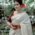 Sarayu Mohan Instagram – In frame: @sarayu_mohan 
📸 : @jk_jinu 
Jewellery: @sappuz.rentalhub 
@meeramax_academy  @vinaykr619 

#makeup #makeupartist #meeramaxacademy #meeramaxmakeupartist #instgram #gallery Meeramax Academy