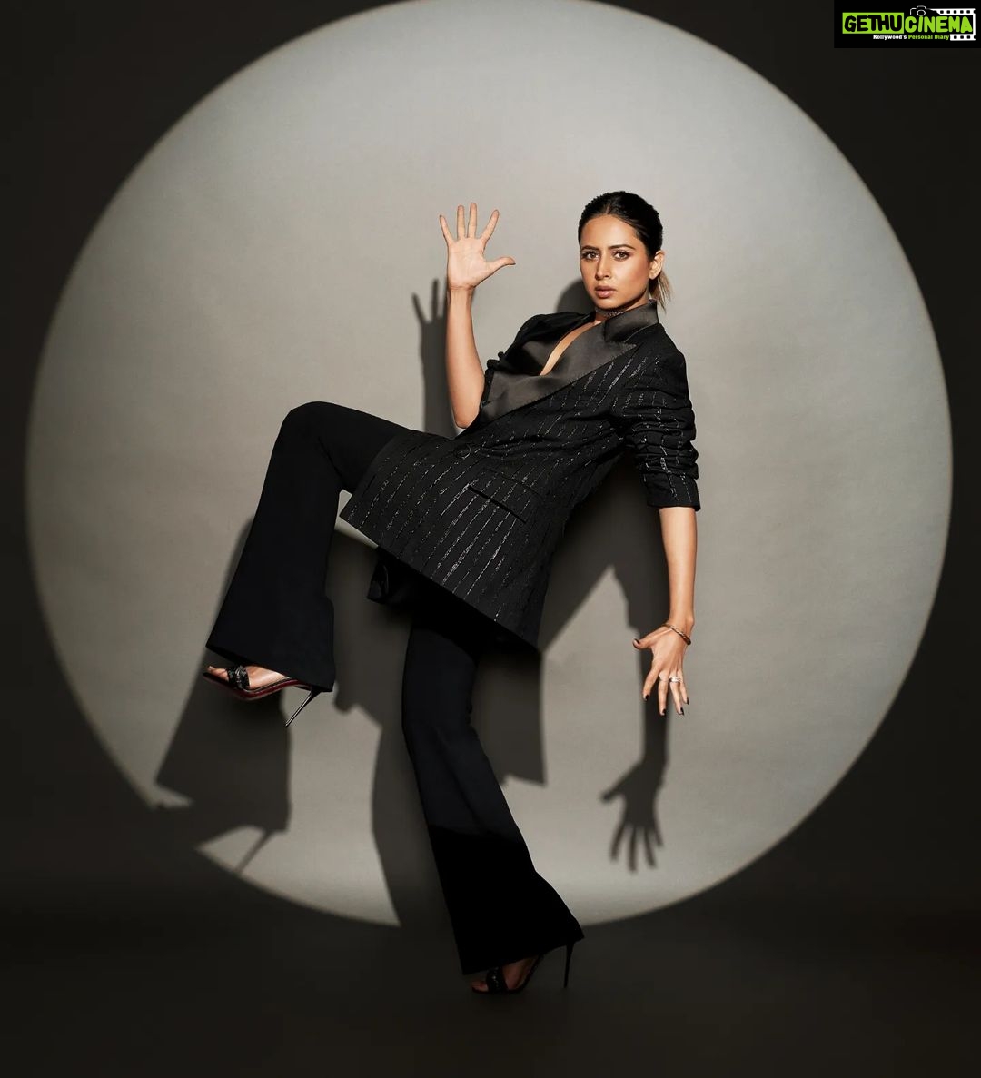 Sargun Mehta Instagram - REAL STYLE is never right or wrong.Its a matter of BEING YOURSELF on purpose Outfit - @lineoutline.in Jewellery - @karishma.joolry Heels - @louboutinworld Styled by - @who_wore_what_when Photography - @bhushanpunsephotography