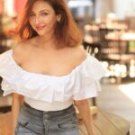 Saumya Tandon Instagram – From long to short of it! Which hair suits me more long or short