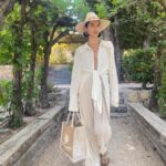 Scarlett Mellish Wilson Instagram – In the mountain paradise .. @ultimate_provence 

Bag @hoteldeparissainttropez 
Outfit @handmade_sopho 

#hotelreels #sttropez #hoteldeparis #blogger #influencer #frenchblogger #model #foodie #love #sun #southfrance #hotelblogger #zara #luxury #fashion #frenchfashion #sttropezfashion cocochanel #chanel #chanelparis #chanelsttropez @hoteldeparissainttropez #southfrance #ultimateprovence #vineyardsouthoffrance