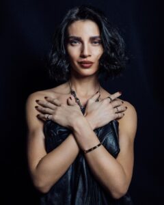 Scarlett Mellish Wilson Instagram - “All Black Everything “ 

Yes to you 📸 @ededwardsstudio ! Can’t wait for our next shoot ! 

Hair @nowayjoseuk 

. #leather #bikerjacket #leathertrousers #leathers #leatherlovers #rockvibes #outlaw #rembrandt #portraitphotography #model #britishmodel #israelimodel #sicilianmodel #london #shootlife #model #fashionmodel