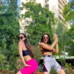 Scarlett Mellish Wilson Instagram - ❤️‍🔥 AYEEE MACARENA ❤️‍🔥 👯‍♀️ @scarlettwilsonofficial @laurengottlieb 🎥 @mainiamita 😘 #reels #reelsinstagram #reelitfeelit #explore #trending #viral #sounds #dance #macarena #tyga #laurengottlieb #scarlettwilson #sisters Mumbai, Maharashtra