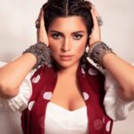Shama Sikander Instagram - Ignore the noise ....Focus on your work. . . . #stylefashion #noise #fashionista #bollywood #shootdairies #stylish #actorslife #shamasikander