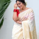 Shamna Kasim Instagram – Styling: @vasudevan.arun 
Saree: @paroscouture 
Makeup&hair: @abilashchickumakeupartist
Pics: @gananbabu 
Jwellery: @riha_fashion_jewellary