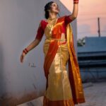 Shamna Kasim Instagram - Be your own kind of beautiful…. Styled by @impriyankasahajananda Saree @brandmandir Blouse @r.for.rupamani Jewlry @kushalsfashionjewellery Pics @v_capturesphotography Hairstylist @hairartistpoojagupta #etvtelugu #dhee14dancingicon #styledbypriyankasahajananda #lovemyjob