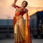 Shamna Kasim Instagram - Be your own kind of beautiful…. Styled by @impriyankasahajananda Saree @brandmandir Blouse @r.for.rupamani Jewlry @kushalsfashionjewellery Pics @v_capturesphotography Hairstylist @hairartistpoojagupta #etvtelugu #dhee14dancingicon #styledbypriyankasahajananda #lovemyjob