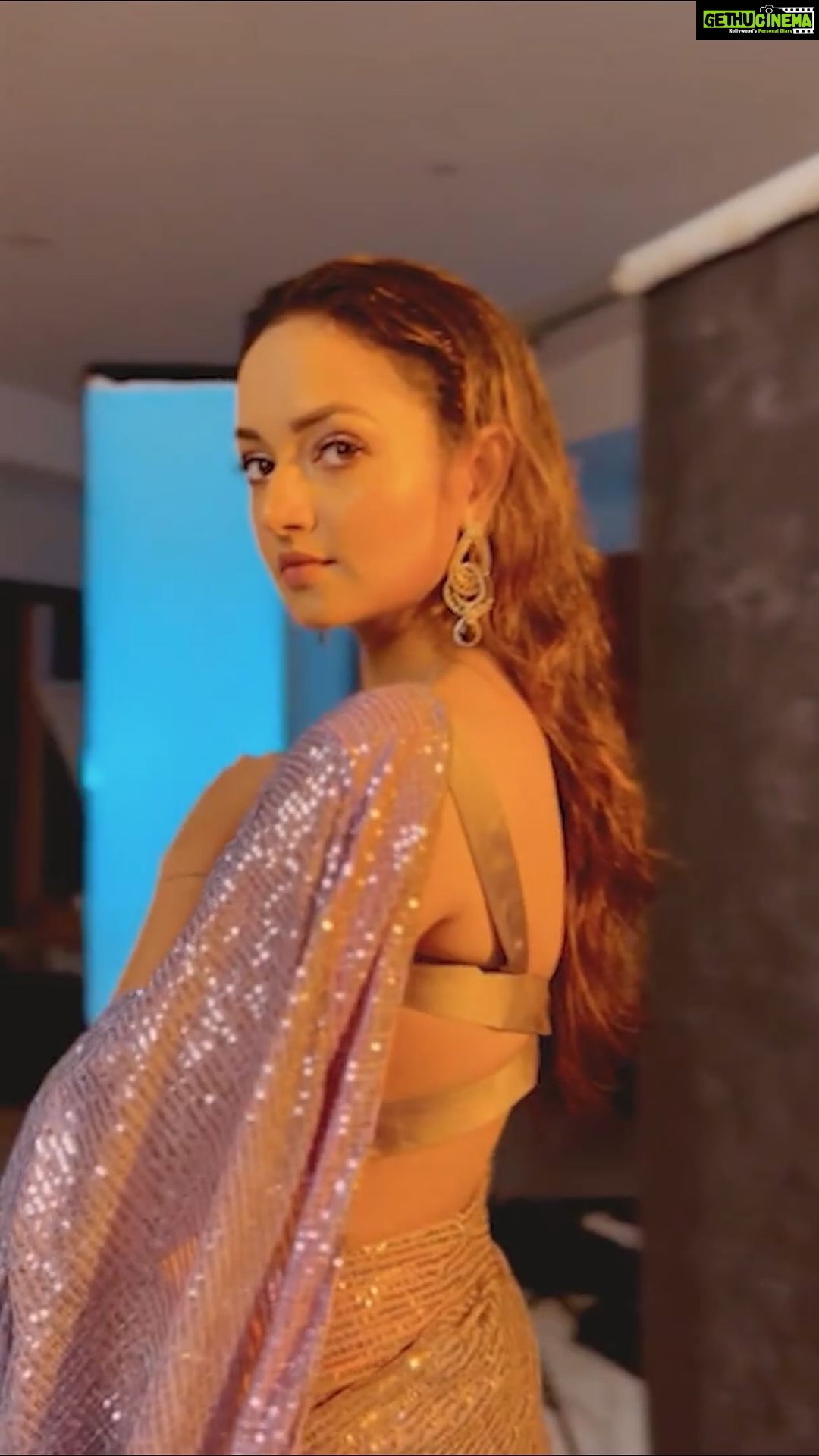 Shanvi Srivastava Instagram - Being in the moment💕 . . . . Styled and designed by @nisharakiran ! Back in the game baby! Accessories @aabhushan_jewellery1 In the frame .. moiiii @sandeep.mv & MUA @makeupby_ringkulaishram . . . Loved the Edit by @solestray_films . #shanvisri #shanvisrivastava #inmyelement #love #siima2022 #sareelove #reelitfeelit #instagood