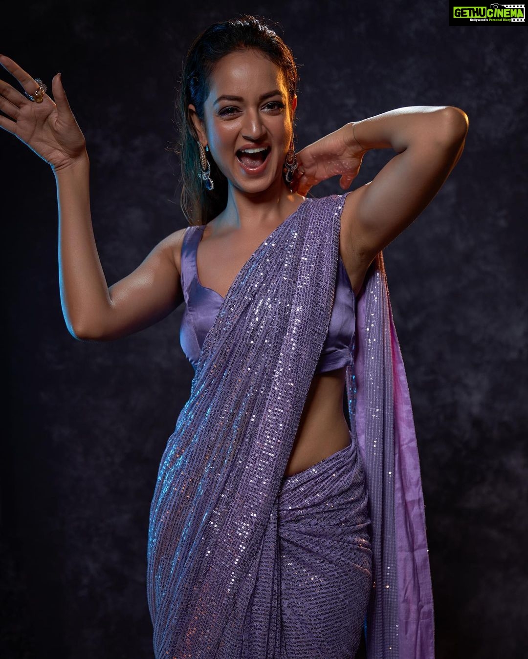Shanvi Srivastava - 88.7K Likes - Diva(li) madness still on! 💥
.
.
.
Designed & styled by @nisharakiran
Jewellery: @aabushanjewellery1941
HMUA: @makeupby_ringkulaishram
📸 @sandeep.mv
#diva #forever #celebrationsneverend #diwali #saturday #saturdaynight #saturdaymood #fashionphile #sparkle #shine #love #kannada #kannadafilms #tamil #tamilcinema #♥️