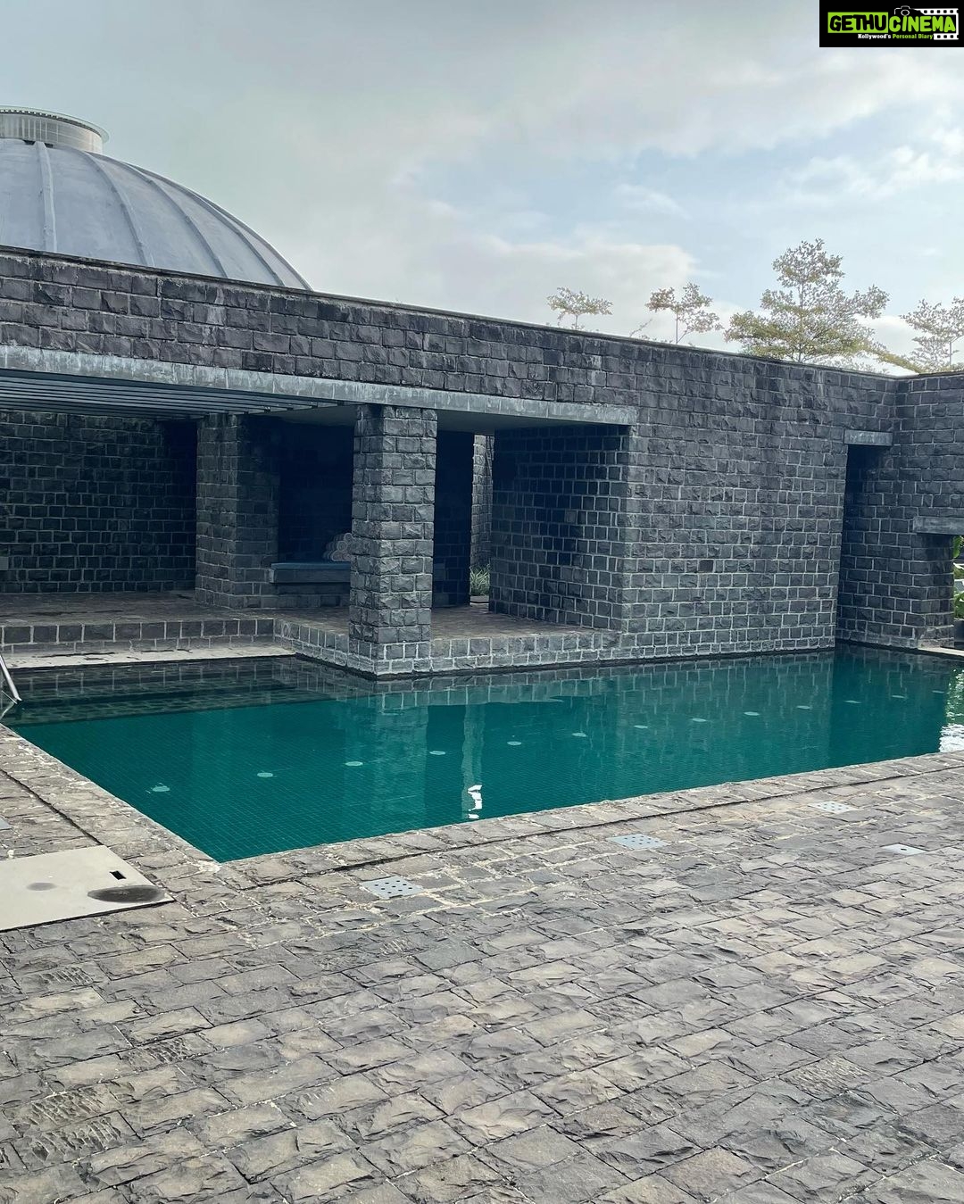 Shanvi Srivastava Instagram - Let me take you to a beautiful journey of health, peace and joy with me and @vivedawellnessvillage 💕 Every moment i’m spending here is so fulfilling and rooted … . . . . . #shanvisrivastava #vivedawellness #love #peace #health #happiness #satvikfood #meditation #yoga Viveda
