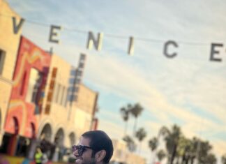 Sharib Hashmi Instagram - LA Kar Le Gal !!! Hollywood .. Walk Of Fame .. Santa Monica .. Venice Sign .. Ferris wheel .. beach .. pier .. sunset .. parivaar aur door desh mein ek aur mitra … ❤️ thank you @ruturraj_d ❤️🤗 #family #vacation #videshyatra #videsh #america #la #losangeles #hollywood #walkoffame #sunset #beach #santamonica #familytrip #trippin