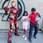 Sharib Hashmi Instagram – @disneyland one of the most beautiful experiences of my life ❤️❤️❤️ jo phone mein capture nahin hua woh dil mein chhap gaya ❤️🕺🏻❤️ watch the spiderman video and thankoo bol do humko 😋😋❤️ watching it live was something else !!! 

@nasreenhashme ❤️

#mustvisit #disneyland #losangeles #us #family #familytime #marvel #spiderman