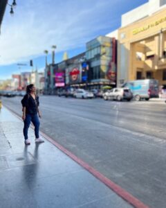Sharib Hashmi Instagram - October Dump !!! Khumaar abhi bhi baaki hai  @nasreenhashme ❤️ #MondayMotivation to plan another trip ❤️ 

#USA #america #familyvacation #Dallas #LosAngeles #NewYork #LA #nyc #family #familytime #centralpark #timessquare #statueofliberty #hollywood #thefamilman #October #octoberdump #birthdaymonth