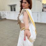 Sherin Instagram - Sunday’s are for Pizza or biryani? #sherin #saree #pizza #biryani #sunday #weekend #indian