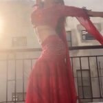 Sherin Instagram - Red or white? #sherin #transitionreels #transition #love #red #arrahman #dance #feelitreelit
