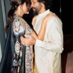 Shibani Dandekar Instagram – Dreamy nights with my guy ❤️

Shibs –
Designer : @anamikakhanna.in 
Jewellery : @tdfdiamondsandgold
Hair : @azima_toppo 
Styled by : @khyatibusa 

Farhan’s 
Outfit: @anitadongre
Juttis: @needledust
Styled by : @divyakdsouza 
Asst stylist :  @khushi46 

Photographer: @leroifoto 🌟