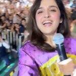 Shirley Setia Instagram - Dear @iamsrk sir, a tiny wish from a not so tiny fan! Happy birthdayyy, from all of us !! 🥰 #SRK #HappyBirthdaySRK #AIIMSRaipur #ShirleySetiaLive