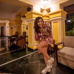 Shirley Setia Instagram - On my way to you AIIMS Raipur 🛴 📸 @riturajdharwadkar #ShirleySetiaLive
