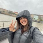 Shirley Setia Instagram - Hello from #Prague ✌🏻😍🗺️ #ShirleyTravels #shirleysetia Vltava River