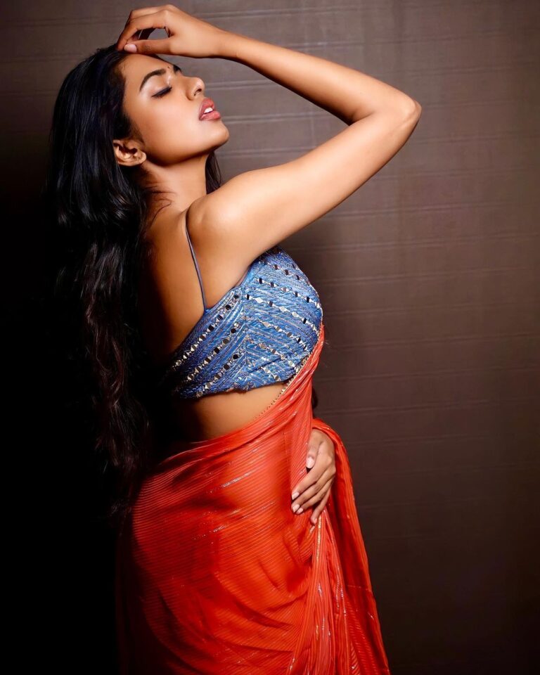 Shivani Rajashekar Instagram - Wearing @nallamz Styled by @priyankaarik Pc @ijoshuamatthew
