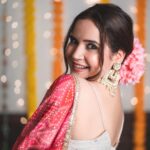 Shivshakti Sachdev Instagram - Diwali Mere Sang was one of my favourite Series I have ever done on Instagram. Here is the Diwali Dump!! #fashionlookbook #diwalioutfits #ethniclove #indianoutfits #traditionaloutfit