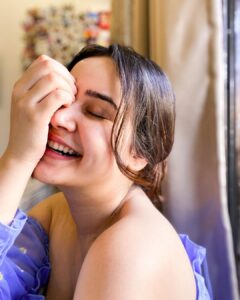 Shivshakti Sachdev Instagram - love yourself instead of loving the idea of other people loving you.

#loveyourselffirst #loveyourself #lovequotes #loveenough #lovequotes #thankful #grateful #blessed #lockdown #athome #birthdaymonth #birthdaygirl #yay #smile #beyou #indianyoutuber #youtubeindia