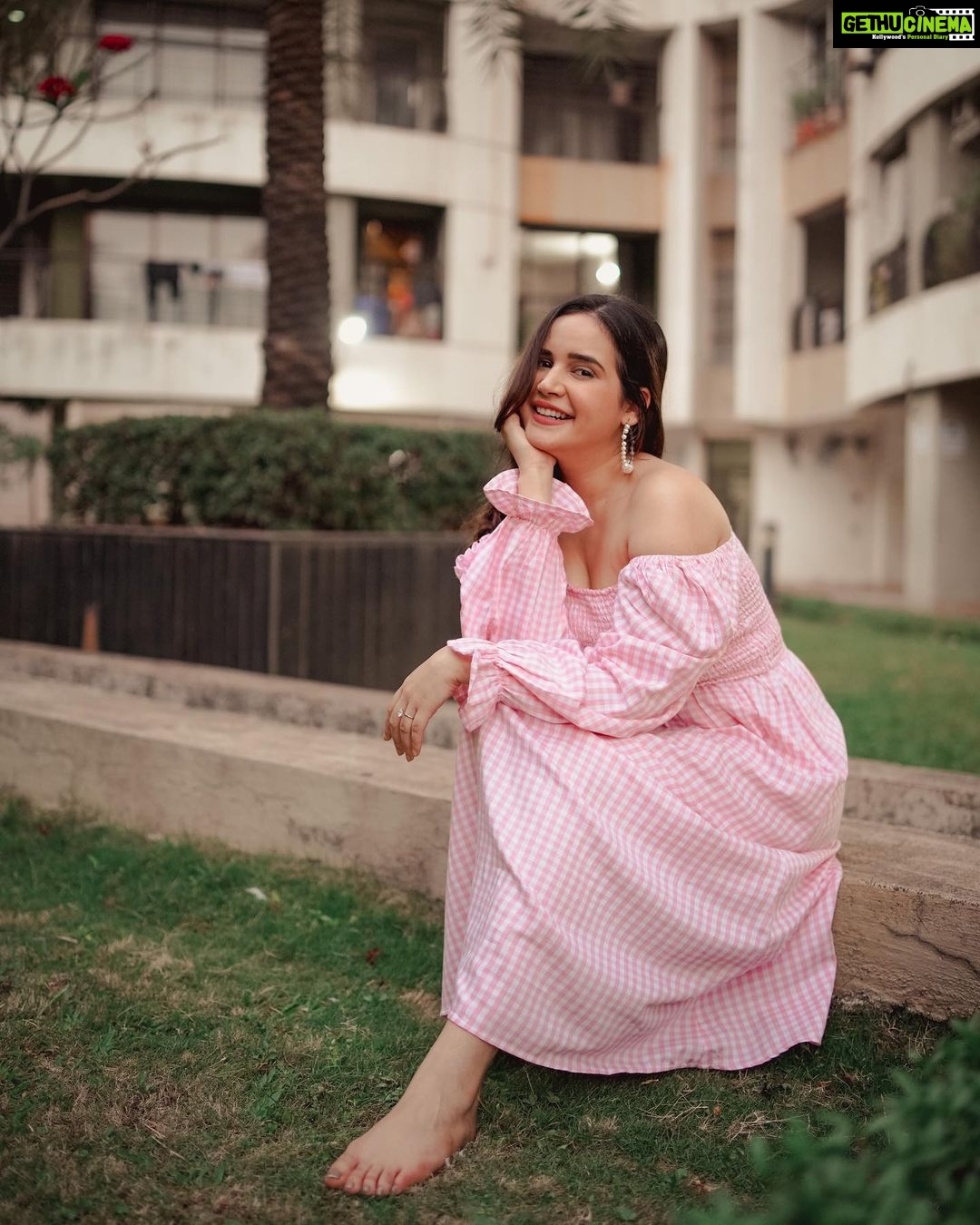 Shivshakti Sachdev Instagram - Happy Thursday!!! Its STORY TIME : So I am asked a lot of times how I got into Acting and I always tell everyone I believe I was born to be infront of camera. So when I was 9 years , my dad got a call from an Agency that if they want their child's photo in a magazine they will have to pay a certain amount ( I think around 5k ) which will include portfolio and photos in some magazine. And I was the one who was always posing and dressing so dad decided to go for it, I did my portfolio ( someday will definitely post those pictures ) Later after few weeks we got to know that the agency was a fraud and took all the money and ran !! We laughed , we did !! But then I had my pictures in my hand and Then started giving audition . That's how it started. If that wouldn't have happened I would have never tried for acting because I would never know from where to start. I am really glad that happened. Different phases of life makes you learn different things and some failures or some frauds are actually your profit. And after few years , we shifted to Mumbai and story continues next Thursday. #storytime #thursdaystorytime #storytimewithSS #storytime #indianyoutuber #youtubeindia #howibecameanactor #like #share #grateful #stories #indianfamily #thankful #blessed #mine #myjourney #mystory #love #life #blessing #yay #acting #actor #youtuber #influencer
