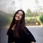 Shivshakti Sachdev Instagram - Can we Pause this moment? There are times we feel that way right? Make sure you enjoy every moment, live in today and not waste this Moment thinking about past or future. We just have today , kya pata kal ho na ho😜 Virtual hugs !!!🤗🤗🤗 #thankyou #grateful #blessed #blessing #mine #thankyougod #instagram #pausethismoment #instagramsmile #instagramblogger #instagramlove #indianyoutuber #youtubeindia #trending #stopblockframes Shot by @piyu
