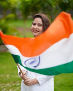 Shivshakti Sachdev Instagram - Happy 75th Independence Day! Let's Be a Good Citizen and Let India be Proud of Us. Jai Hind 🇮🇳 #75thindependenceday #independenceday #Indian #India #Indianyoutuber #youtubeindia #like #share #love #life #instagram #happy #proud #proudtobeindian #celebrate #eachday