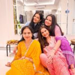 Shivshakti Sachdev Instagram - Glimpse of Our Diwali !! #family #blessed #grateful #happydiwali #diwalitime #diwalifestival