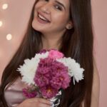 Shivshakti Sachdev Instagram - Nykaa Big Love Sale is now live, Get upto 50% off and create your Valentine's Day look!! @mynykaa #AddToHeart #AllThatYouLove #ad #paidpartnership *Flat 300 off your first purchase over INR 1000 - Use code FIRST300 *100% authentic products Product Used Eyeshadow Palette : Nykaa Just Wink It - Crushed Berries Blush : Kay Beauty Lipstick : Kay Beauty #feelitreelit #feelkaroreelkaro #instagram #GRWM #getreadywithme #valentinesday #valentinesdaygrwm #loveday #selflove #just #nykaasale #nykaabeauty #mynykaa #love #happiness #blessed #makeup #makeuplook #pinkmakeuplook