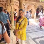 Shivshakti Sachdev Instagram – City Palace – Udaipur 

Feeling all touristy !! I love visiting Palaces and learning about history. This one was soo beautiful , Must Visit !!! 

#udaipur #udaipurcity #citypalace #udaipurcitypalace #love #life #happiness #happyday #grateful #blessing #blessed #thankful #cityoflakes #travel #travelIndia #udaipurtravel #yay #thankyougod #🧿