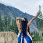 Shivshakti Sachdev Instagram - I can't believe I have become a morning person. You have so much more time for yourself when you get up early, it just makes me happy because I love spending time with myself. If I can, you can too! #thankful #grateful #morningperson #mornings #sunrise #yay #smile #sunriseoftheday #leh #nubra #ladakh #travelwithme #travelblogger #indianyoutuber #youtubeindia #like #share #valley #earlyriser #riseandshine