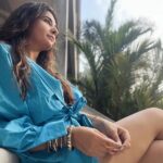 Shonali Nagrani Instagram - Pensive blues 💙💙 #saturday #blue #bluedress #keepitreal #natural #beachair #beachlife #moodygrams