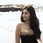 Shonali Nagrani Instagram - Twenty five:) #throwback #iceland #snow #youngerself