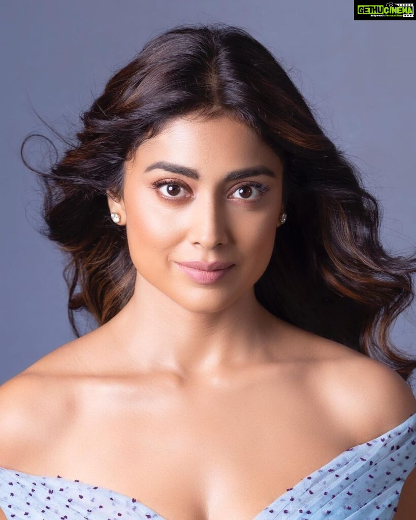 Shriya Saran Instagram - Thank you @gauriandnainika for this beautiful dress for #drishyam2 Absolutely love it !!!! Make up @makeupbymahendra7 Hair @priyanka__hairstylist Photographer @kausttubh_kambhhle