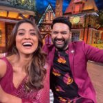 Shriya Saran Instagram - Just a selfie kinda day at @kapilsharma show . So much fun . Loved being on it . @tabutiful you are amazing @archanapuransingh love your laughter @ishidutta big hug @ajaydevgn thank you for being amazing . This was so much laughter and fun . Wearing my fav @manishmalhotra05 love you , thank you ! Make up @makeupbymahendra7