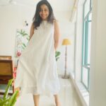 Shruti Ramachandran Instagram – A dress with pockets is the most underrated piece of clothing. 

My 2 cents on life.