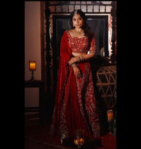 Shruti Ramachandran Instagram - For @kahani_storiesinthread , by @leo_lishoy and @manjumaryaugustine