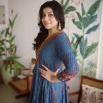 Shruti Ramachandran Instagram – Styled by @keepitstylish_by_ammu 
Hair and make up by @rizwan_themakeupboy 
Photographed by @aisha_moidhu 
Costume courtesy @jugalbandhi