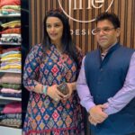 Shweta Menon Instagram – Had a great time meeting with the beautiful Indian actress and the former Femina miss India @shwetha_menon Shwetha Menon yesterday at the Safari Mall @soft_line_designs boutique. Safari Mall Sharjah