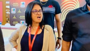 Shweta Menon Instagram - BTS - AMMA x @mazhavilmanoramatv 

@mohanlal 
@pillai_manju 
@ramzan______mhmd 
@imbeena.antony 
@devichandana82 
@parislaxmi 
@rachananarayanankutty 
@munnasimon 
@kaillash7 
@baburajactor 
@surabhi_lakshmi 
@sudheerkaramana 
@ananyahere 
@swasikavj 
@priyankanairofficial 
@ponnammababu 
@thesnyalikhan 
@dineshprabhakar_ 
@lenaasmagazine 
@shwetha_menon 

#BTS #MazhavilManorama