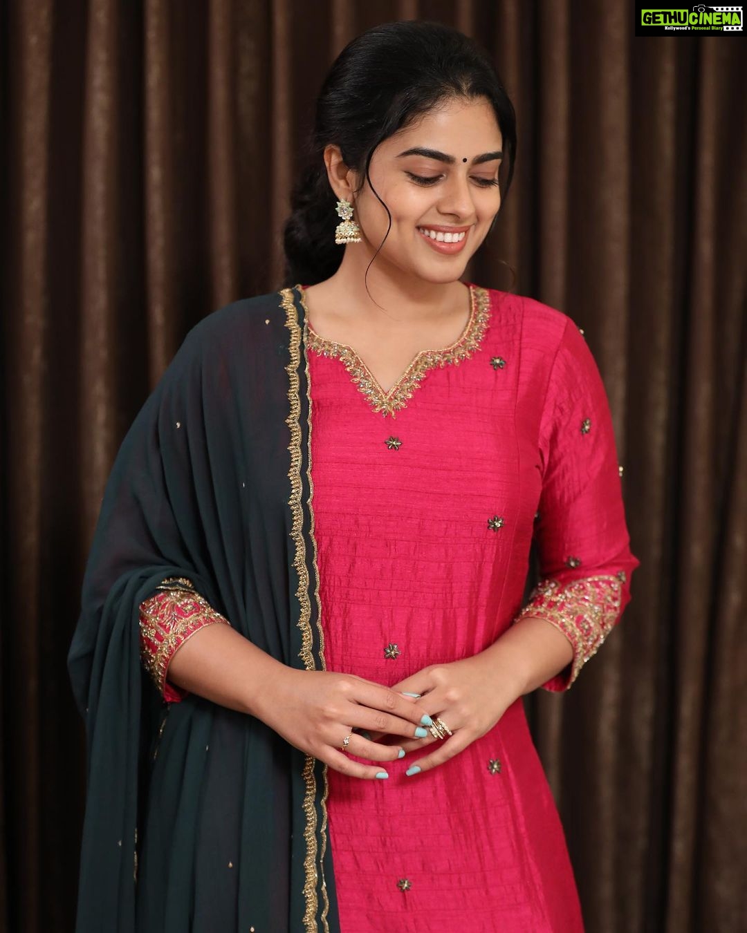 Siddhi Idnani Instagram - Paavai’🌸 Designer - @label_afeera Photography - @kalourzphotography Stylist - @sandhya__sabbavarapu Styling team - @team_sandhya @rashmi_angara @thumu_bhavana @sirichandana_medi MOMAger - @arunprajeethm