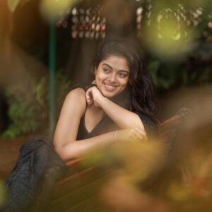 Siddhi Idnani Instagram - Heal. Learn. Grow. Love 🖤

from a spontaneous shoot I did with @deepak_durai_photography & @nandini_kalappa 🖤