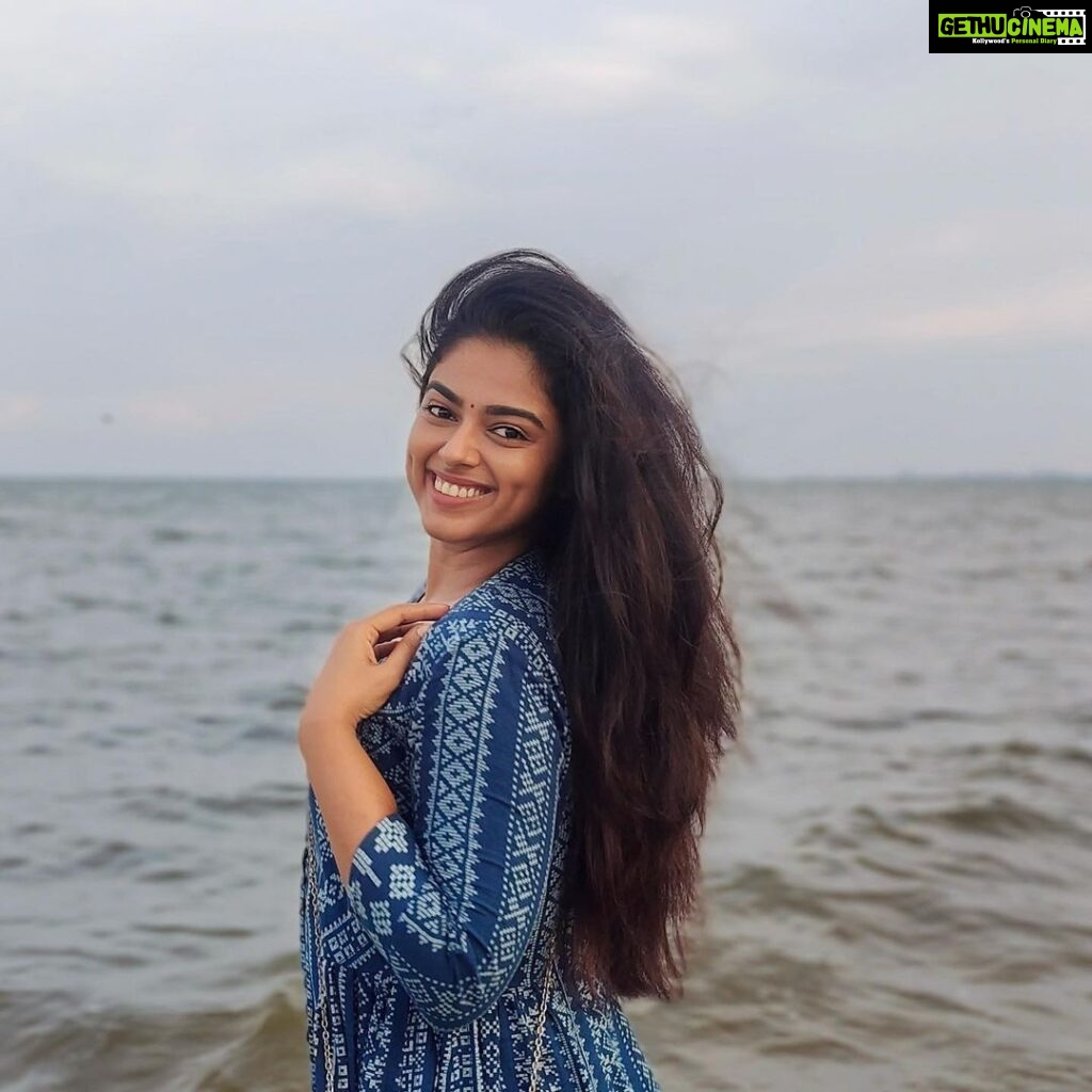 Siddhi Idnani Instagram - the joy of exploring new cities.. and their beaches! 🥰🏝 Tuticorin