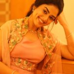 Siddhi Idnani Instagram – the show must go on.. a day to remember! 💕🌸

Outfit – @label_afeera 
Makeup – @reenapaiva 
Hair – @durga_hair_stylist 
📸 – @cyril_eanastein & @avinashelango