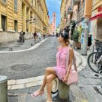 Smriti Khanna Instagram - Painting the town pink 🌸🦩 #niceoldtown Outfit @melissaodabash Bag @louisvuitton Flats @dior Nice Old City