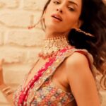 Smriti Khanna Instagram - Outfit @mymoledro